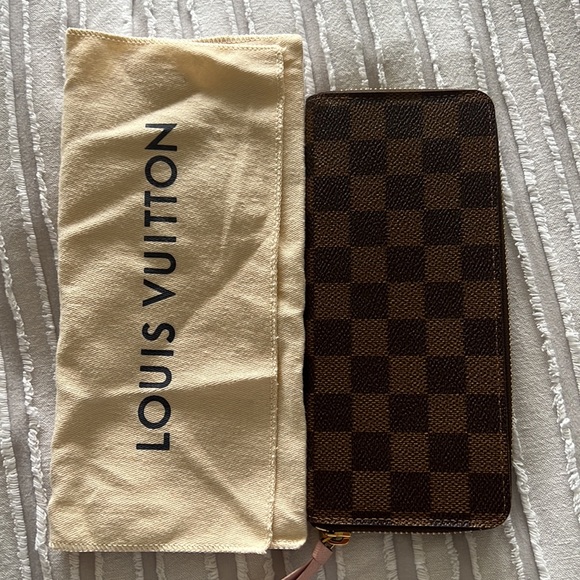 LV CLÉMENCE MONOGRAM WALLET - Picture 7 of 8